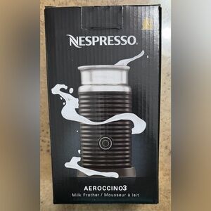Nespresso Aeroccino3 Milk Frother in Black and Silver